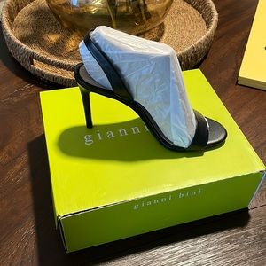 Gianni Bini Devlyy Black Heel 10M